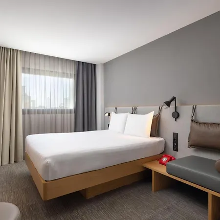 Moxy 3* Лиссабон