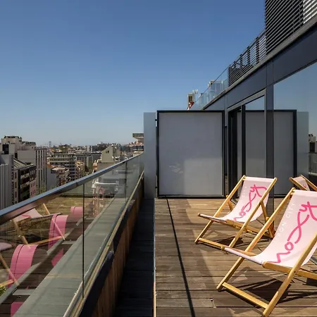 Отель Moxy 3*