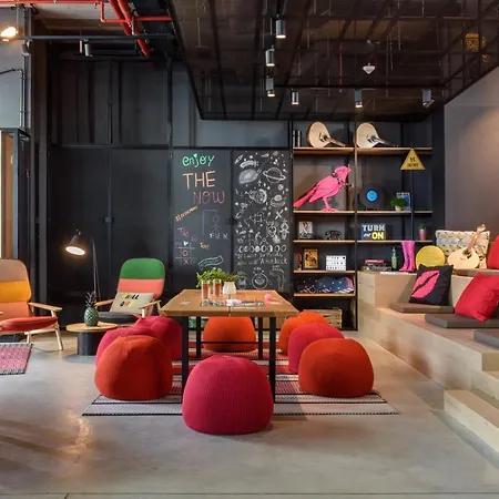 Hotel Moxy 3*