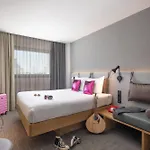 Moxy מלון 3*