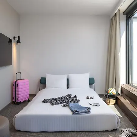 Moxy Hotel