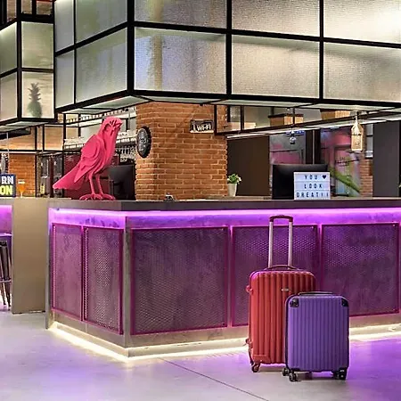 Moxy Готель 3*