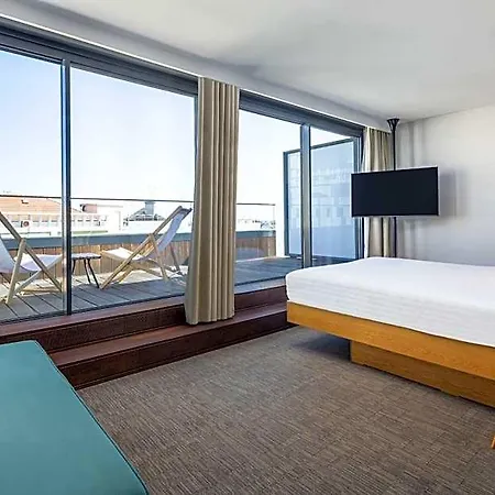 Moxy 3* Lisboa